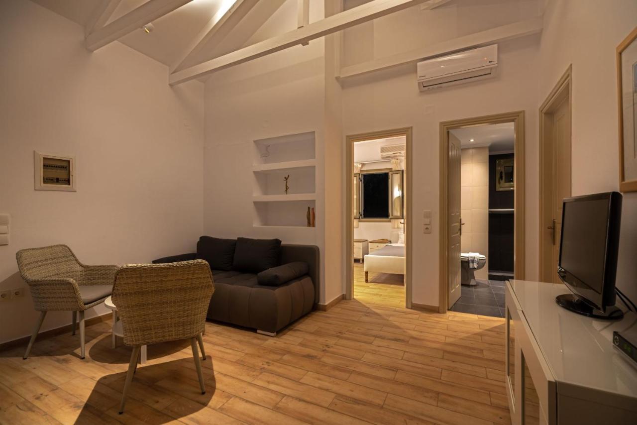 Kosyforema Villas 吉亚洛瓦 外观 照片