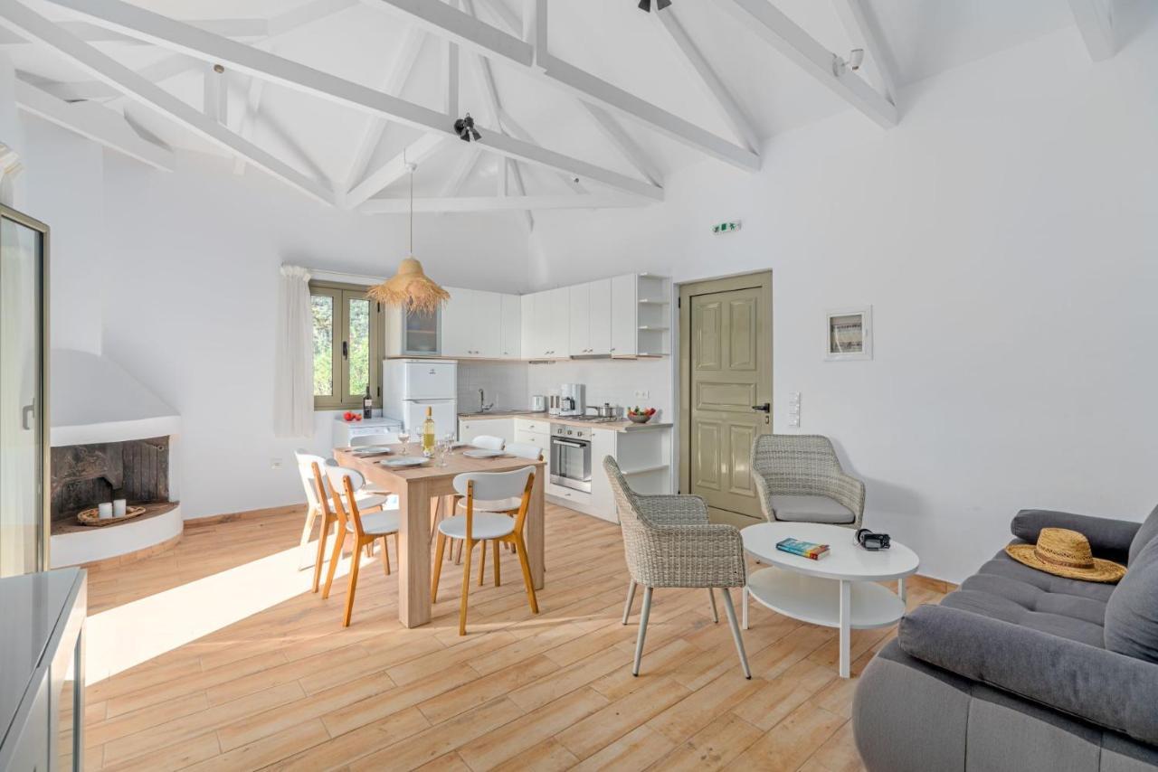 Kosyforema Villas 吉亚洛瓦 外观 照片