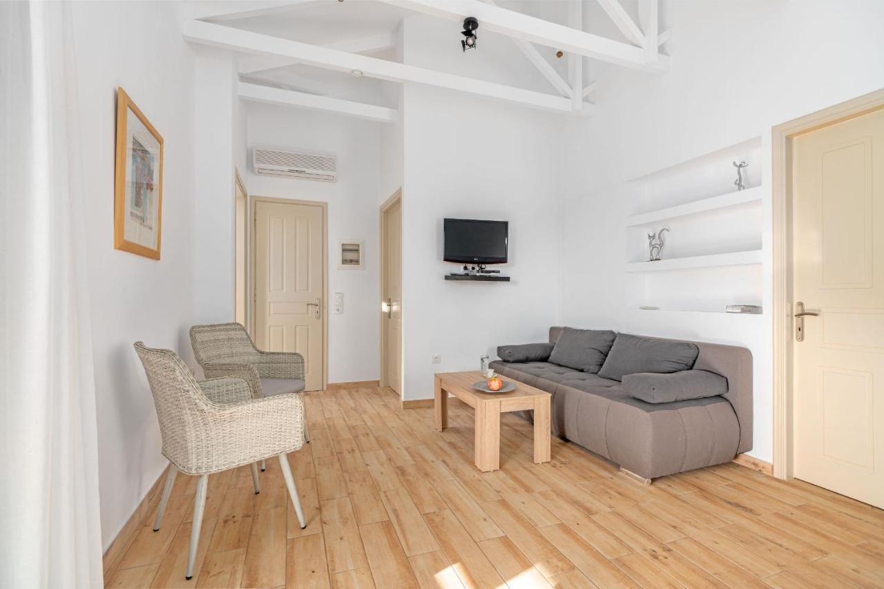 Kosyforema Villas 吉亚洛瓦 外观 照片
